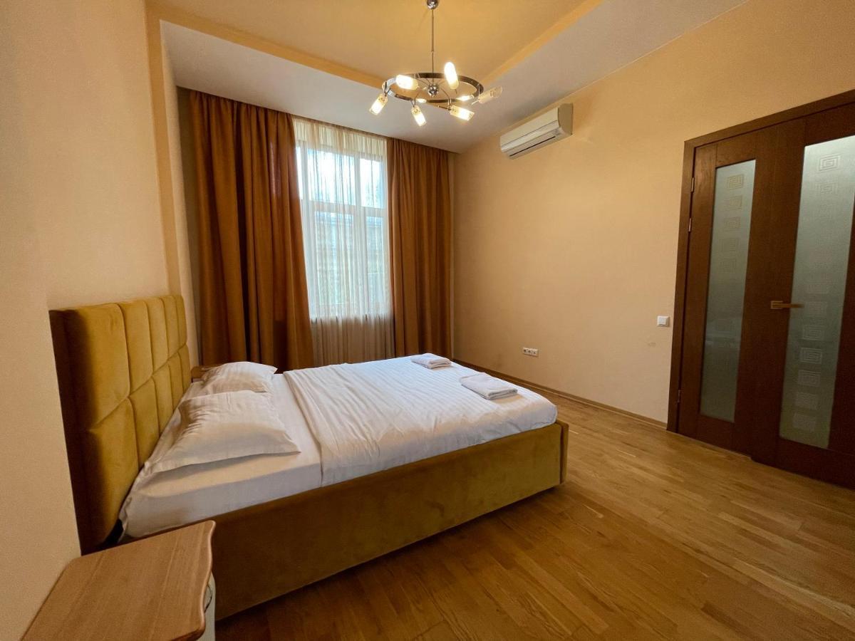 Avangard Qn Romana 26 Apart Lviv Dış mekan fotoğraf