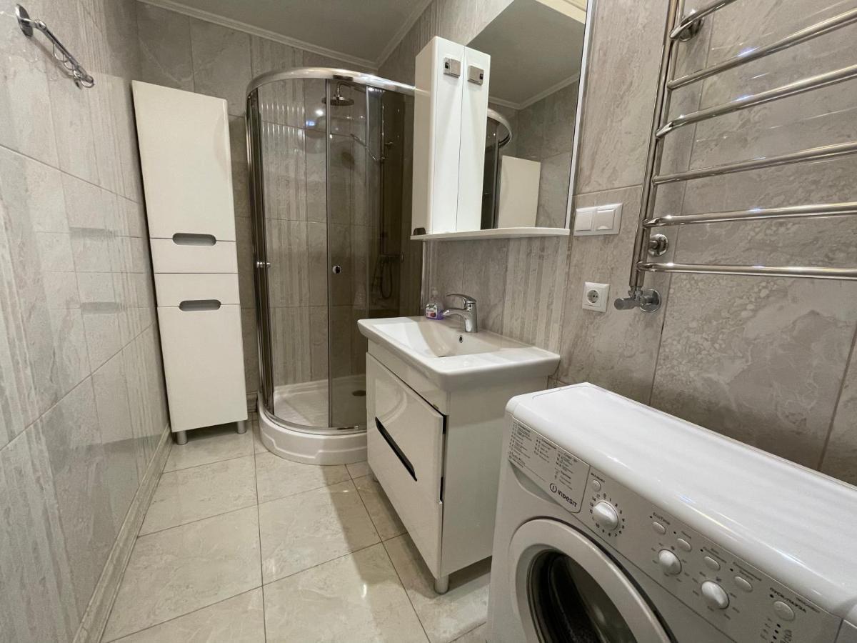 Avangard Qn Romana 26 Apart Lviv Dış mekan fotoğraf